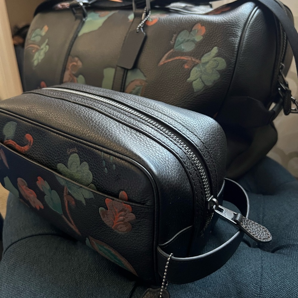 Coach Venturer Travel Duffle Set